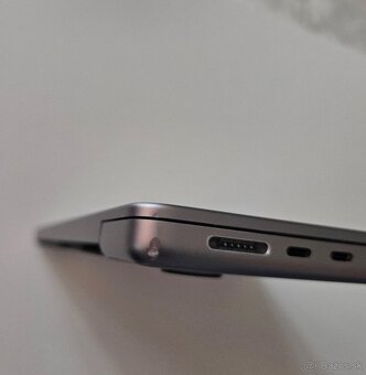 Apple MacBook Pro 14" M1 Pro, 32 GB RAM, 512 GB - 2