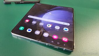 Samsung Galaxy Z Fold 5 - live demo unit - nejde signál - 2