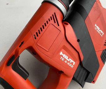 Hilti TE 4-22A – aku vŕtacie kladivo, výborný stav, - 2