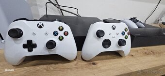 Xbox One X - 2