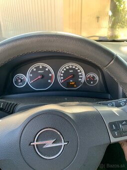 Predám vymením Opel 3.0 CDTI V6 - 2
