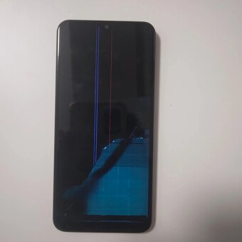 Samsung Galaxy A20e - 2