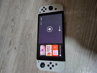 Predám Nintendo Switch Oled - 2