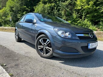 Opel astra gtc - 2