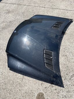 Mercedes ml w164 kapota predna čierna strieborna - 2