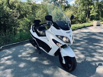 Piaggio Xevo 125 - 2