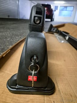 Strešný nosič na lyže - 2