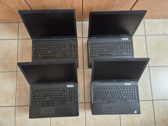 ▼ 15 × Dell Latitude 5580 – 15,6" / i5-6300U ▼ - 2