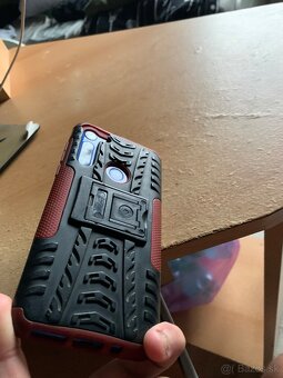 Pridám motorola G8 - 2