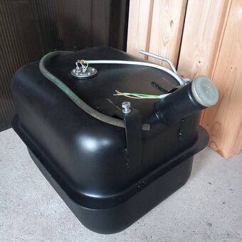 Palivova nádrž  Zetor - 2