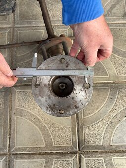 Stahovak lozisiek poloosy škoda 120 - 2