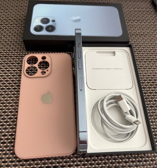 Apple iPhone 13 Pro 256GB Blue - 2