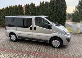 Renault Trafic 2,0DCi 9 Míst pravidel.servis nafta manuál - 2