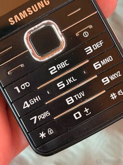 Tlačidlový telefón - 2