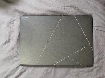 ASUS Zenbook S 16 OLED - 2