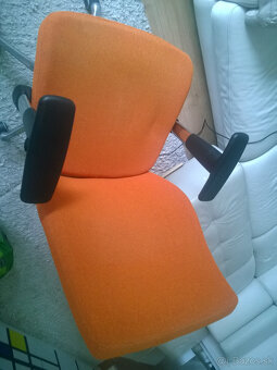 Kancelárska stolička - 2