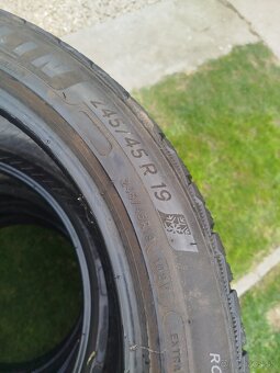 245/45 r19 zimné pneumatiky,Michelin - 2