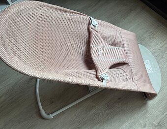 Babybjorn lehátko Pink Mesh - 2