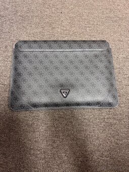 Predám Macbook m2 - 2