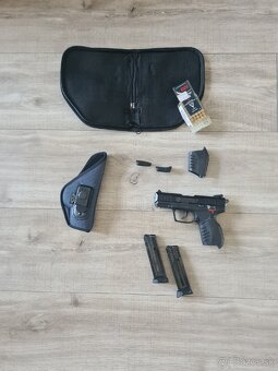 Ruger SR22 v kalibri .22LR (uloženka) - 2