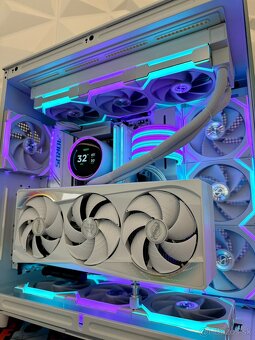 ⭐️ Ryzen 7 9800x3D, RTX 5090 32GB, 64GB RAM, 2TB SSD, 1500W - 2