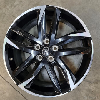 Toyota disky 5x114,3 R19 7,5J ET50 - 2