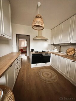 4iz rodinný dom pri OC VIVO so záhradkou - 2