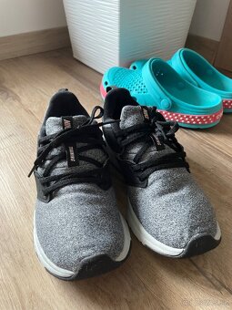 Dámske tenisky Nike vel.36 - 2