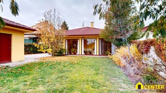 NA PREDAJ ÚTULNÝ, 4 IZBOVÝ RODINNÝ DOM S TERASOU A GARÁŽOU, - 2