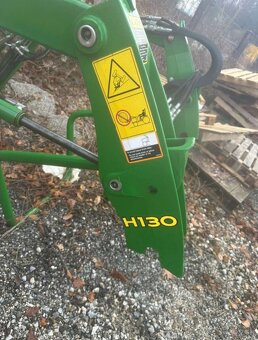 Nakladac john deere - 2