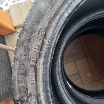Continental Ultra Contact 225 45 r17 - 2