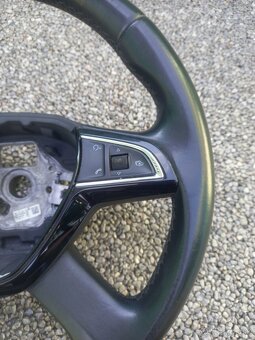 Škoda Octavia 3 Multifunkčný volant - 2