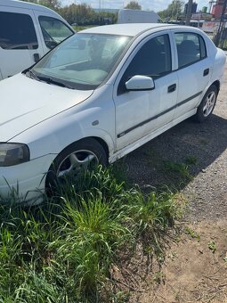 Rozpredám Opel Astra G - 2
