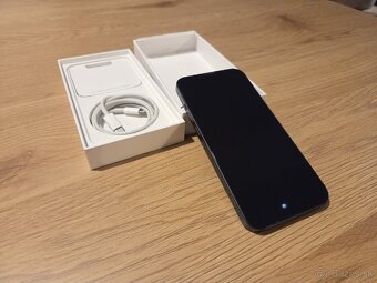 iPhone 13, Midnight 128GB - 84% zdravie - 2