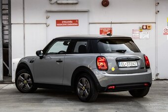 Mini Cooper S SE 135kW AT Elektro 2022 - odp. DPH - 2