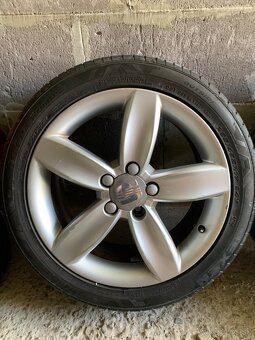 Seat 5x112 R17; 225/45 R17 - 2