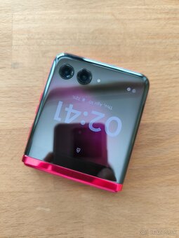 Motorola razr 40 ultra - 2