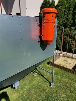 Pieskovaci box. Pieskovacia kabína. - 2