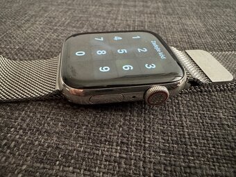 Apple Watch 6 Stainless Steel 44mm - 2