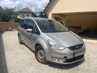 Predám nepojazdné auto Ford Galaxy Ghia - 2