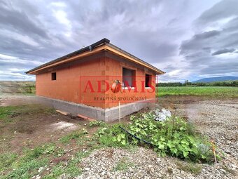 Oedáme 4izbový tehlový bungalov Ruskov, všetky ISpozemok 606 - 2