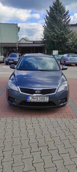 Predám Kia Ceed 1,4 benzín/66kw r.v. 2010 - 2