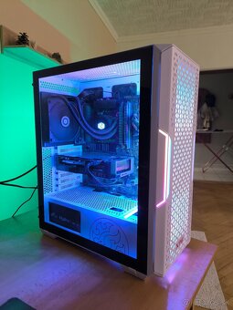 i5 11600k, RTX 4060 - 2