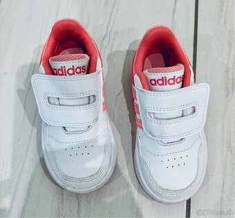 Dievčenské tenisky zn. Adidas - 2