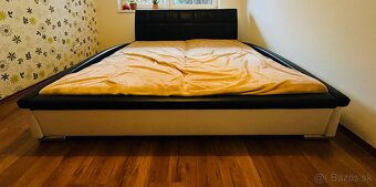 Posteľ 200x180 - 2