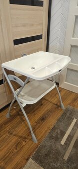 Prebaľovaci pult - 2