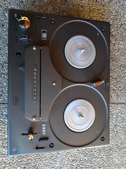 Tandberg series 84 - 2
