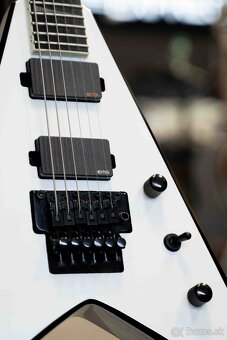 Jackson PRO KING V KVMG SW-BK BEVELS - 2