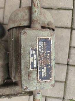 Hydraulické kliešte,hydraulický posuv na bránu, - 2