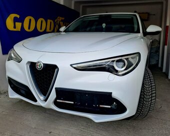 Predám ALFA ROMEO STELVIO - 2